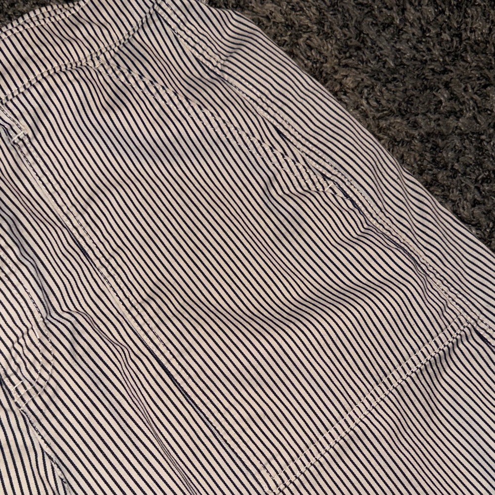 Gap High Rise Barrel Khakis - Picture 5 of 7